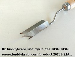 มีดปอกตาสับปะรด ด้ามไม้ ยาว 18.5 ซม. มีดปอกตาสับปะรด ด้ามไม้ ยาว 18.5 ซม.